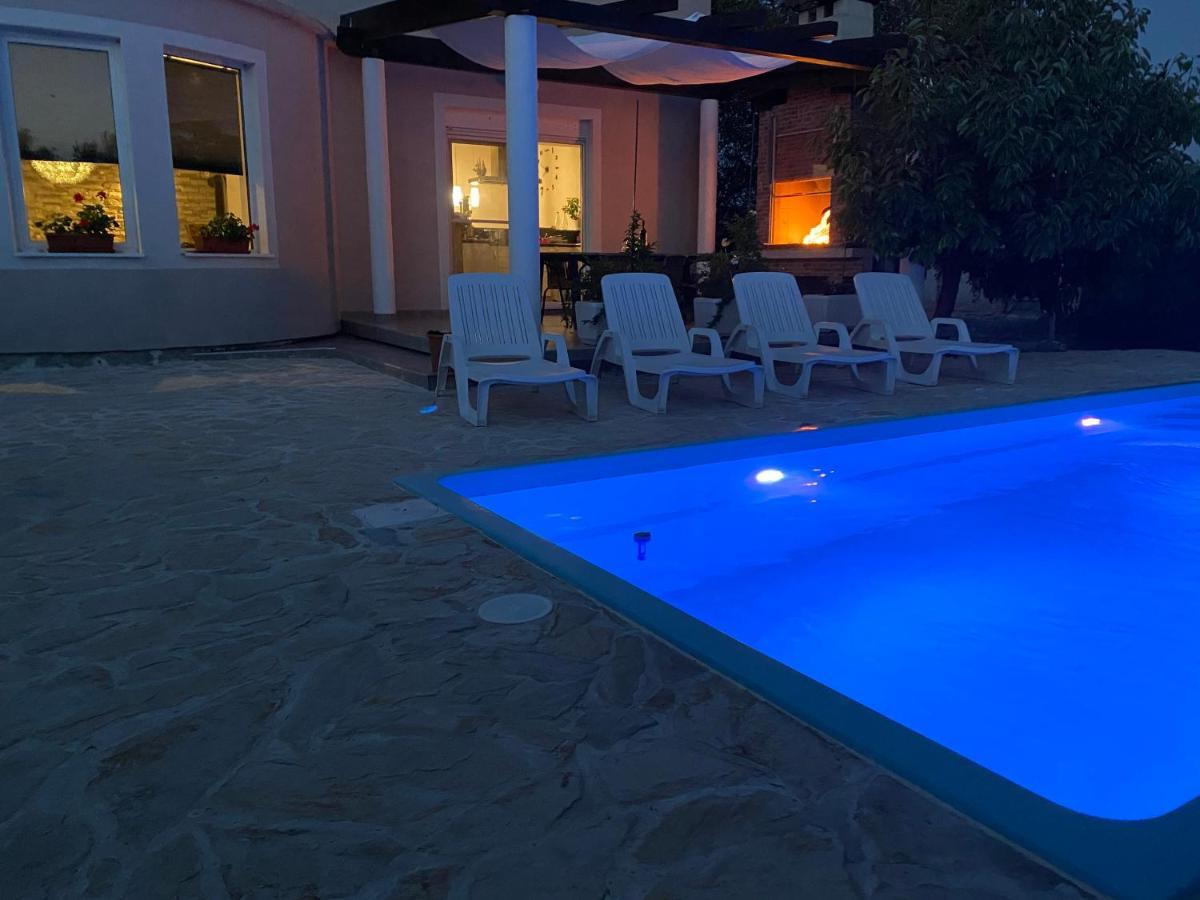 Villa Bubica- Cozy Holiday Home In Rural Area With Pool Stankovci  Exterior foto